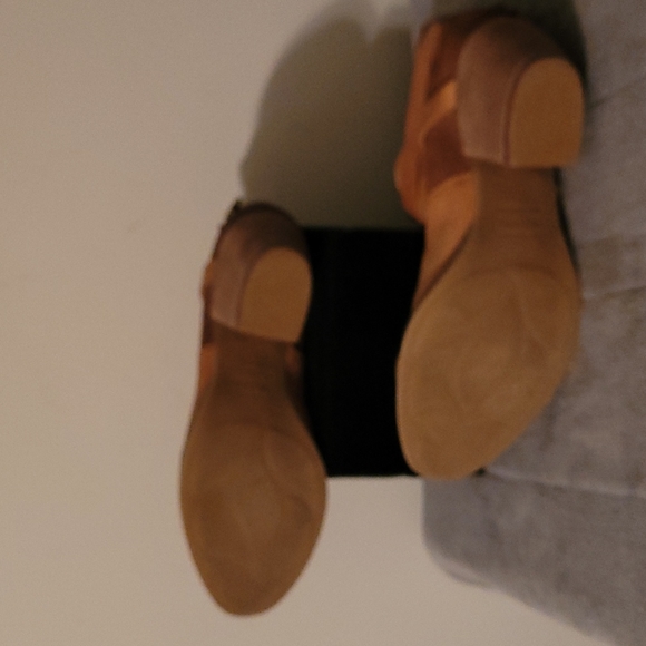 Korks Rohit Strap Bootie - Picture 4 of 6